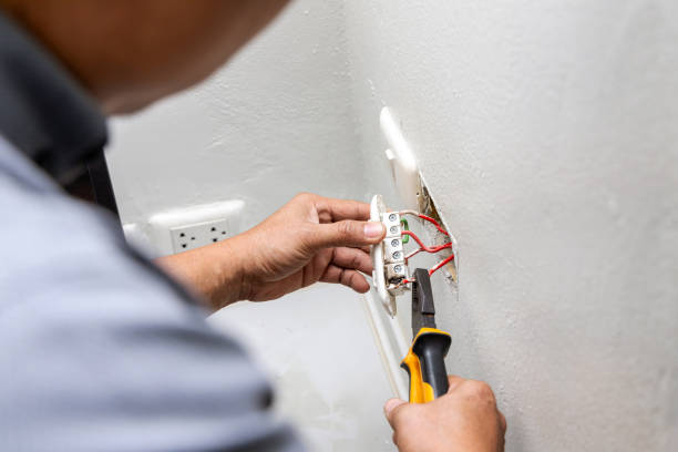 Best Electrical Outlet Repair  in East Canton, OH